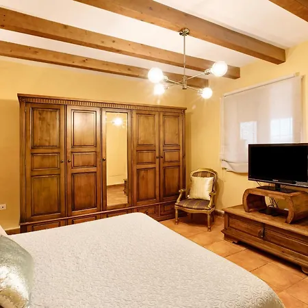 Bonita Casa * La Corujera
