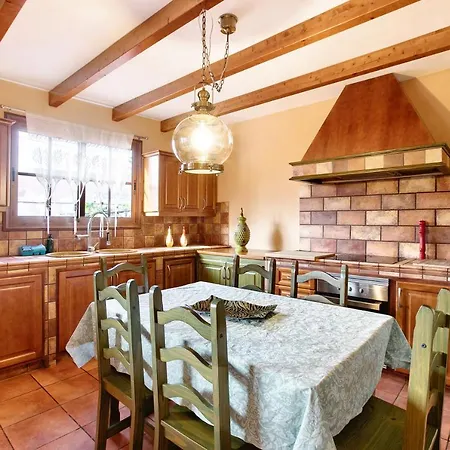 Bonita Casa La Corujera