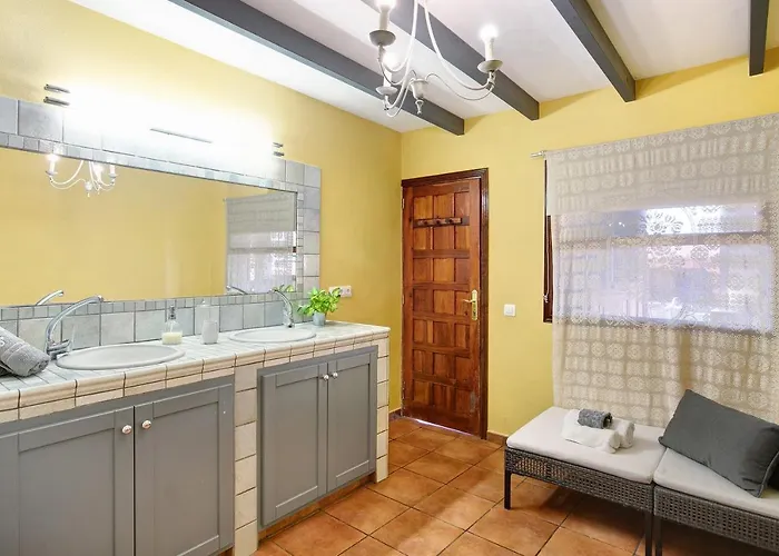 Bonita Casa La Corujera