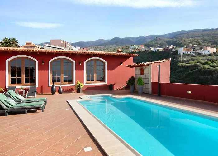 Bonita Casa * La Corujera