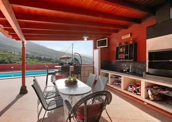 Bonita Casa * La Corujera