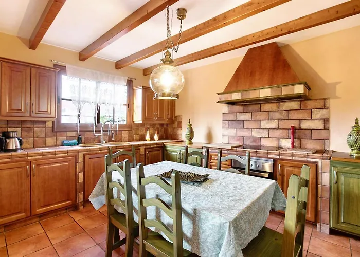 Bonita Casa La Corujera